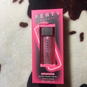 ✨BRAND NEW FENTY BEAUTY GLOSS BOMB SWIRL✨
